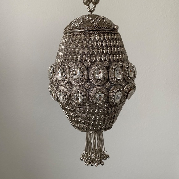 Unique Silver Indie Rhinestone Evening Bag - Picture 2 of 9
